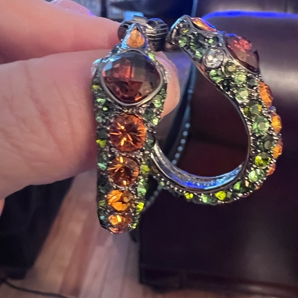 Kenneth Jay Lane snake clip on earrings - Picture 3 of 5